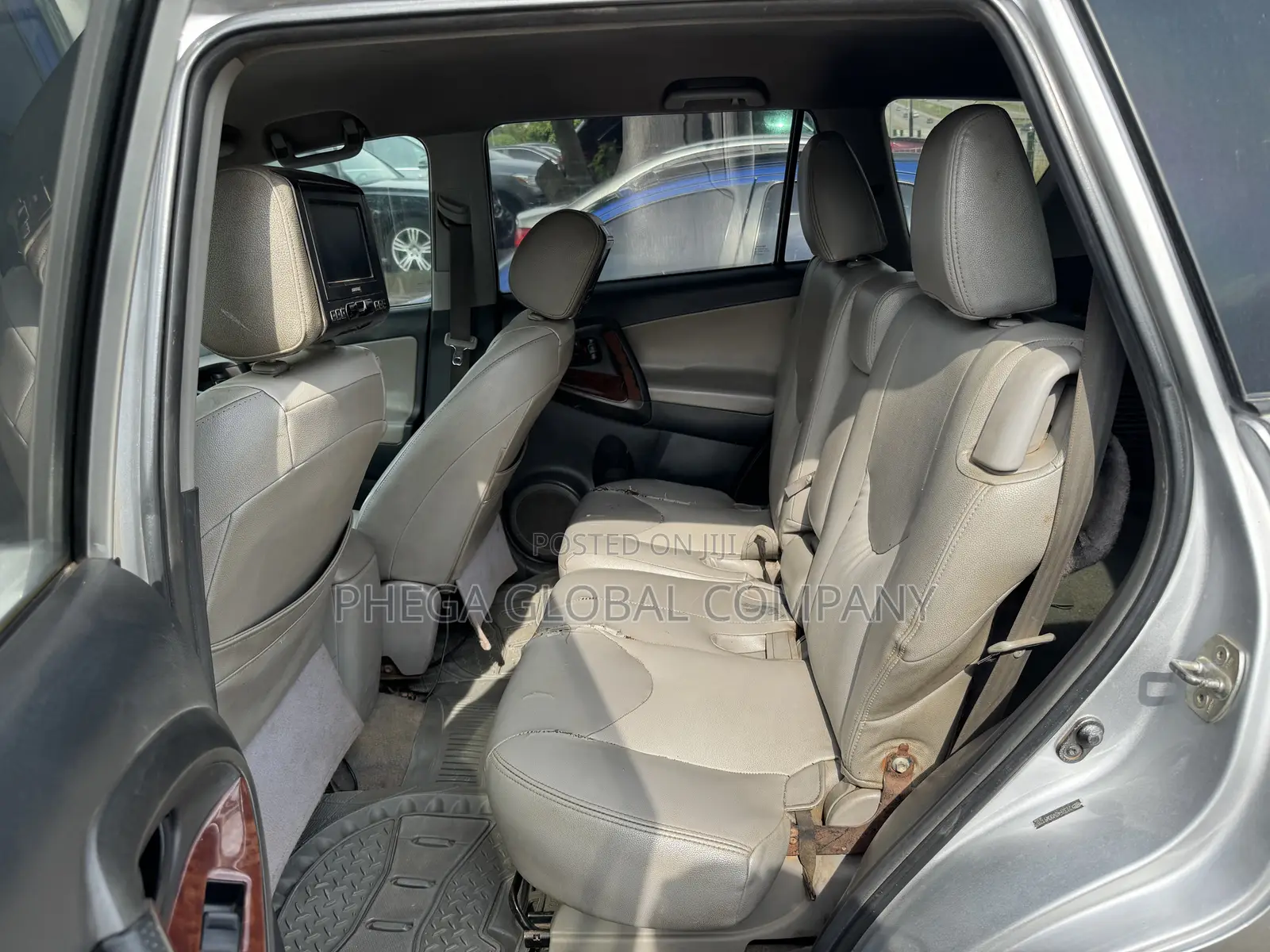 Toyota RAV4 2012 Silver