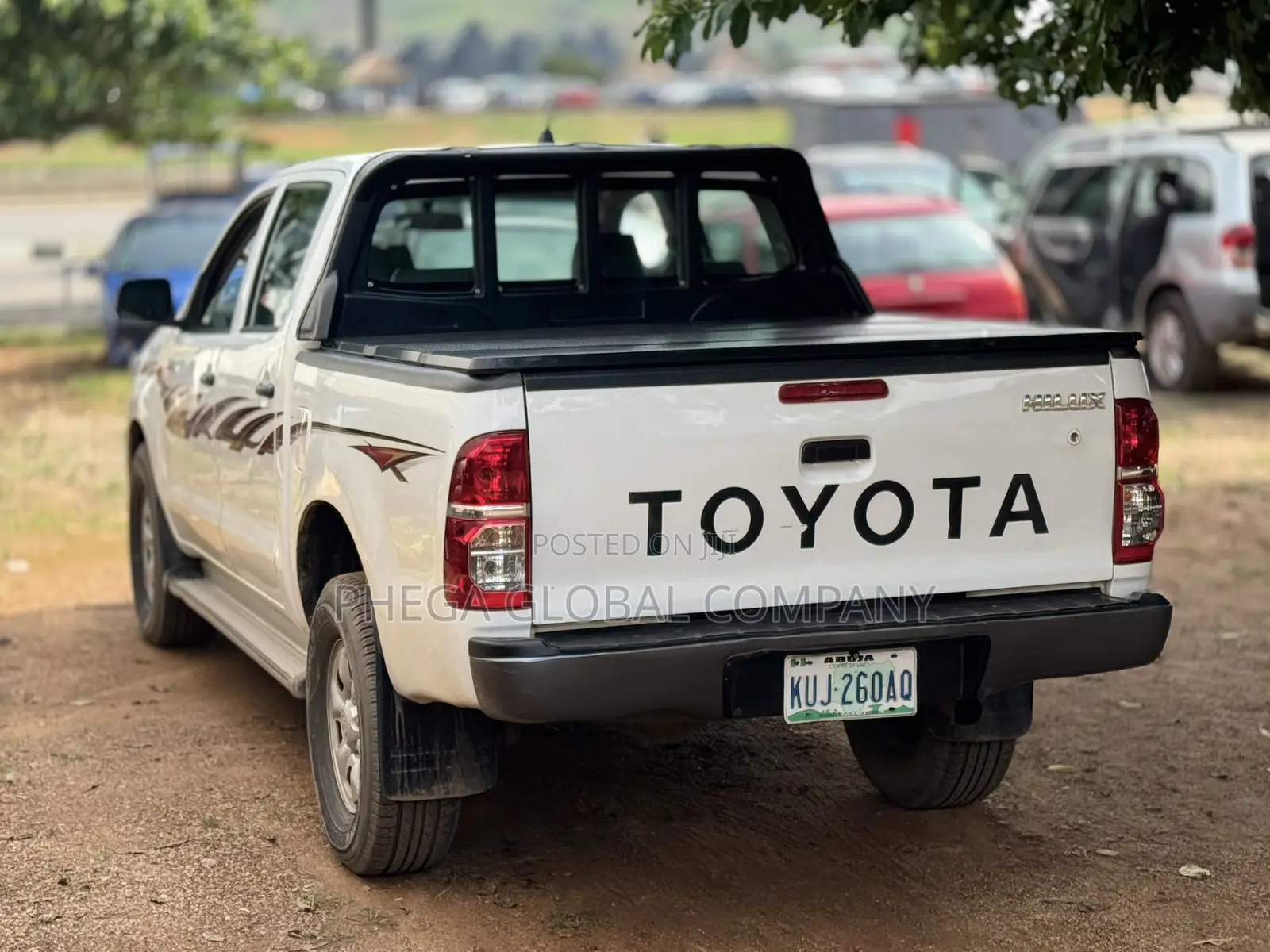 Toyota Hilux 2013 White