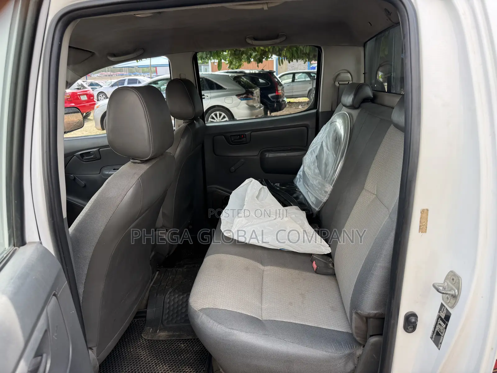 Toyota Hilux 2013 White