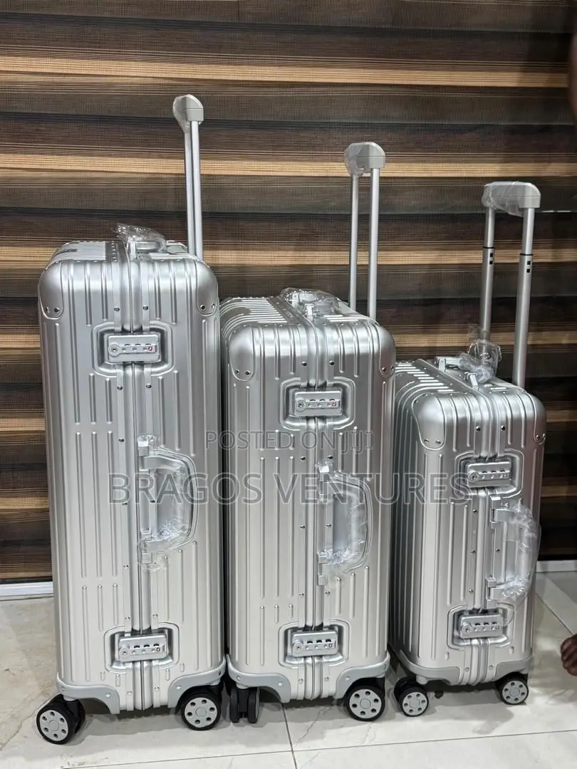 Luxury Set of 3pcs Plain Rimowa Boxes and Luggage