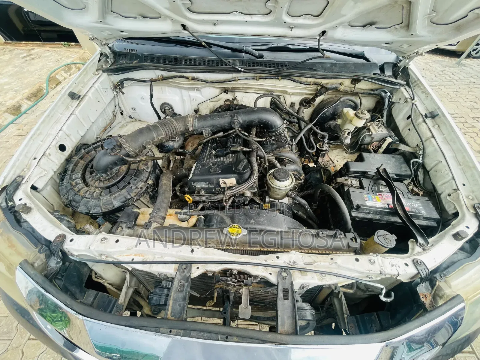 Toyota Hilux 2013 White