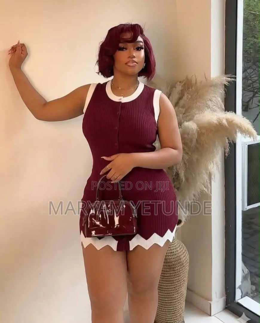 Fashion Quality Elegant Short Gown