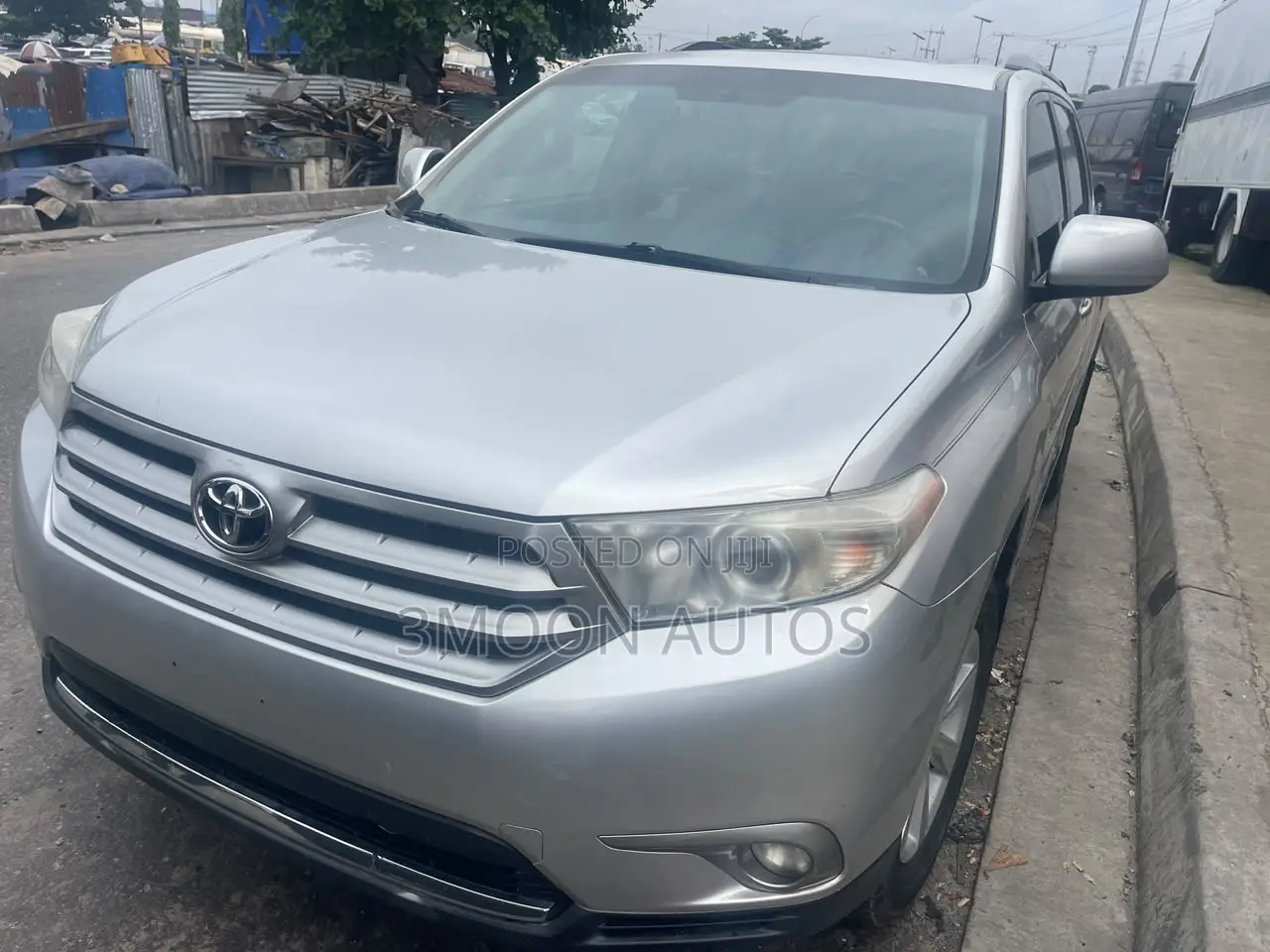 Toyota Highlander 3.5L 4WD 2013 Silver