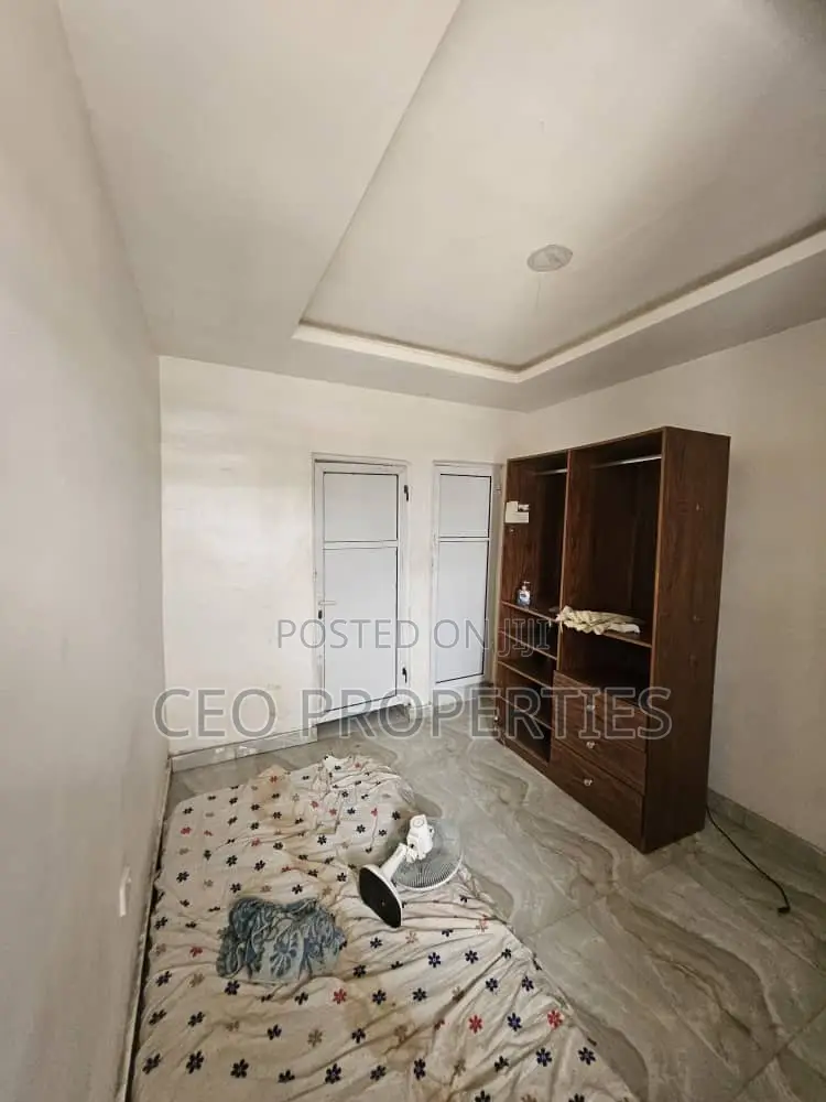 1bdrm Bedsitter in Idado/Igboefon for rent