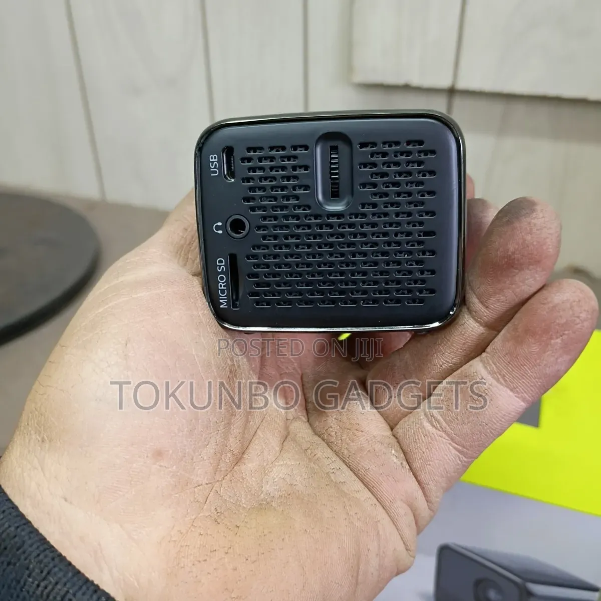 Philips PicoPix Nano Rechargeable Projector
