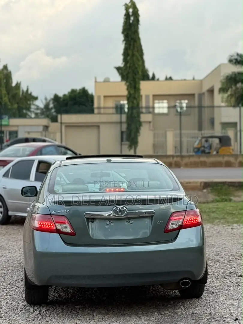 Toyota Camry 2010 Green