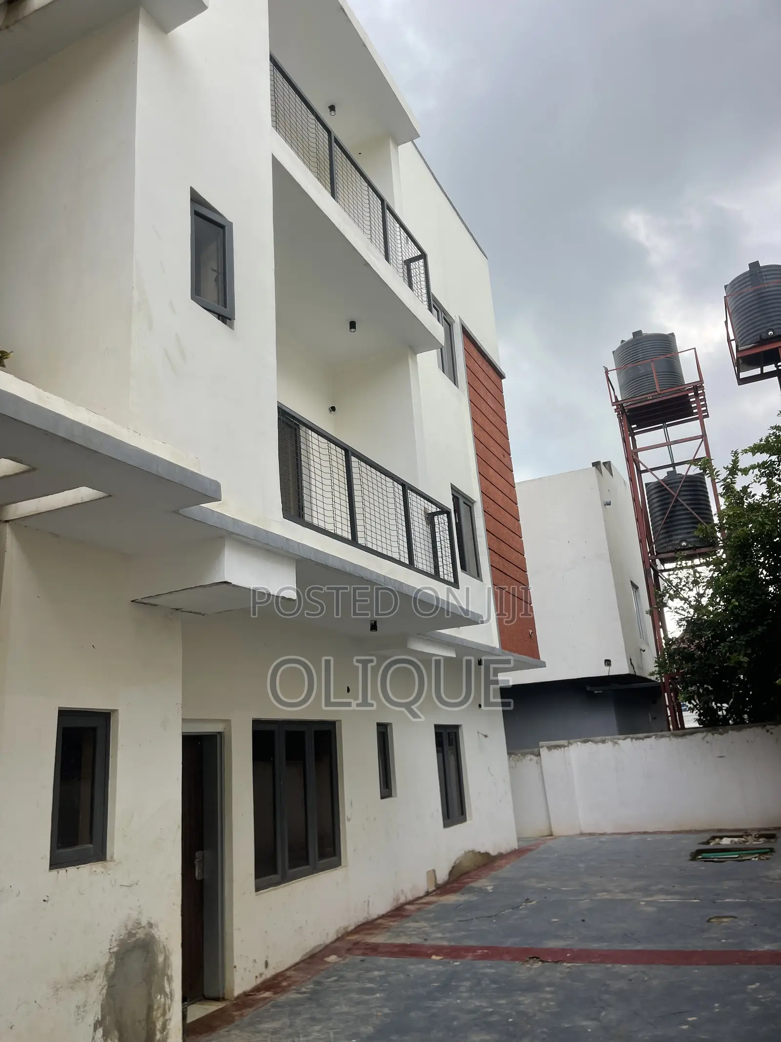 3bdrm Block of Flats in Dawaki for rent