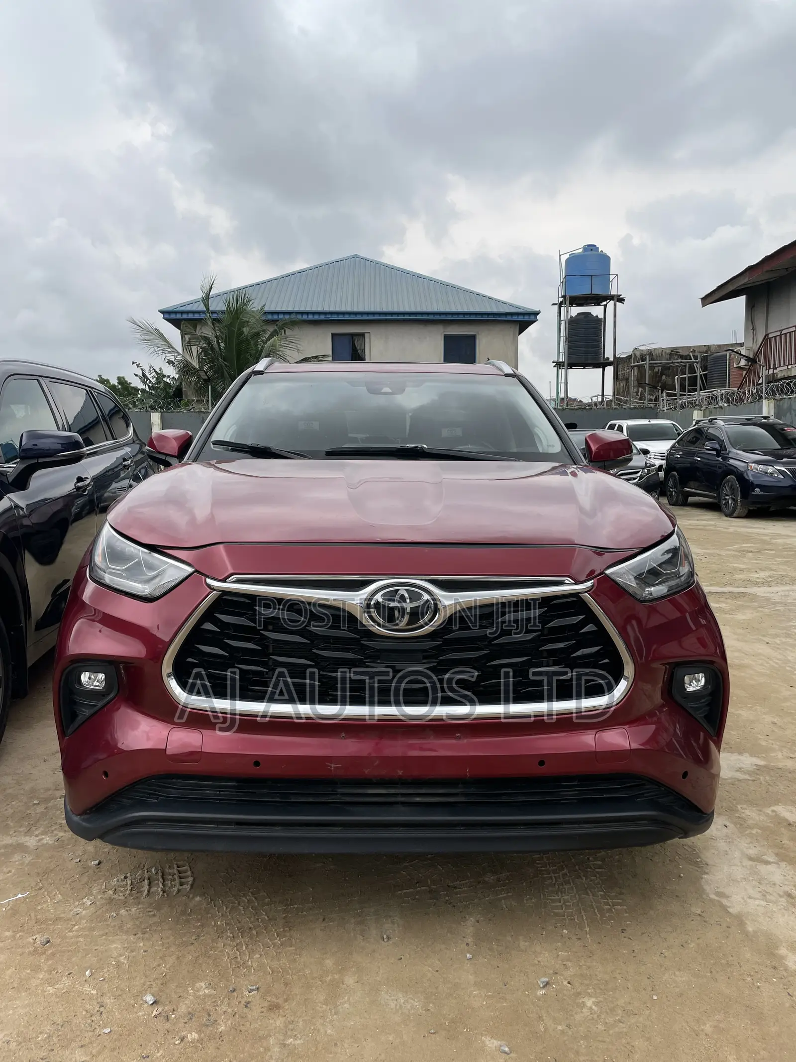 Toyota Highlander Limited AWD 2023 Red