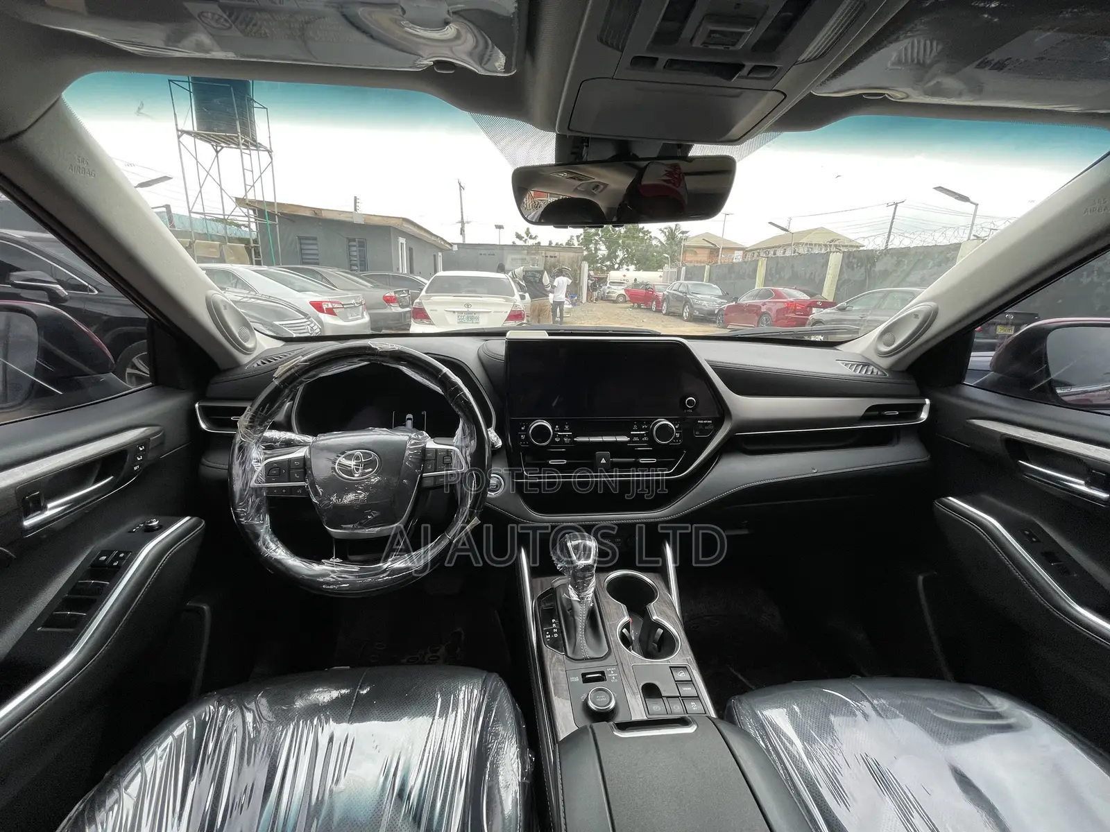 Toyota Highlander Limited AWD 2023 Red