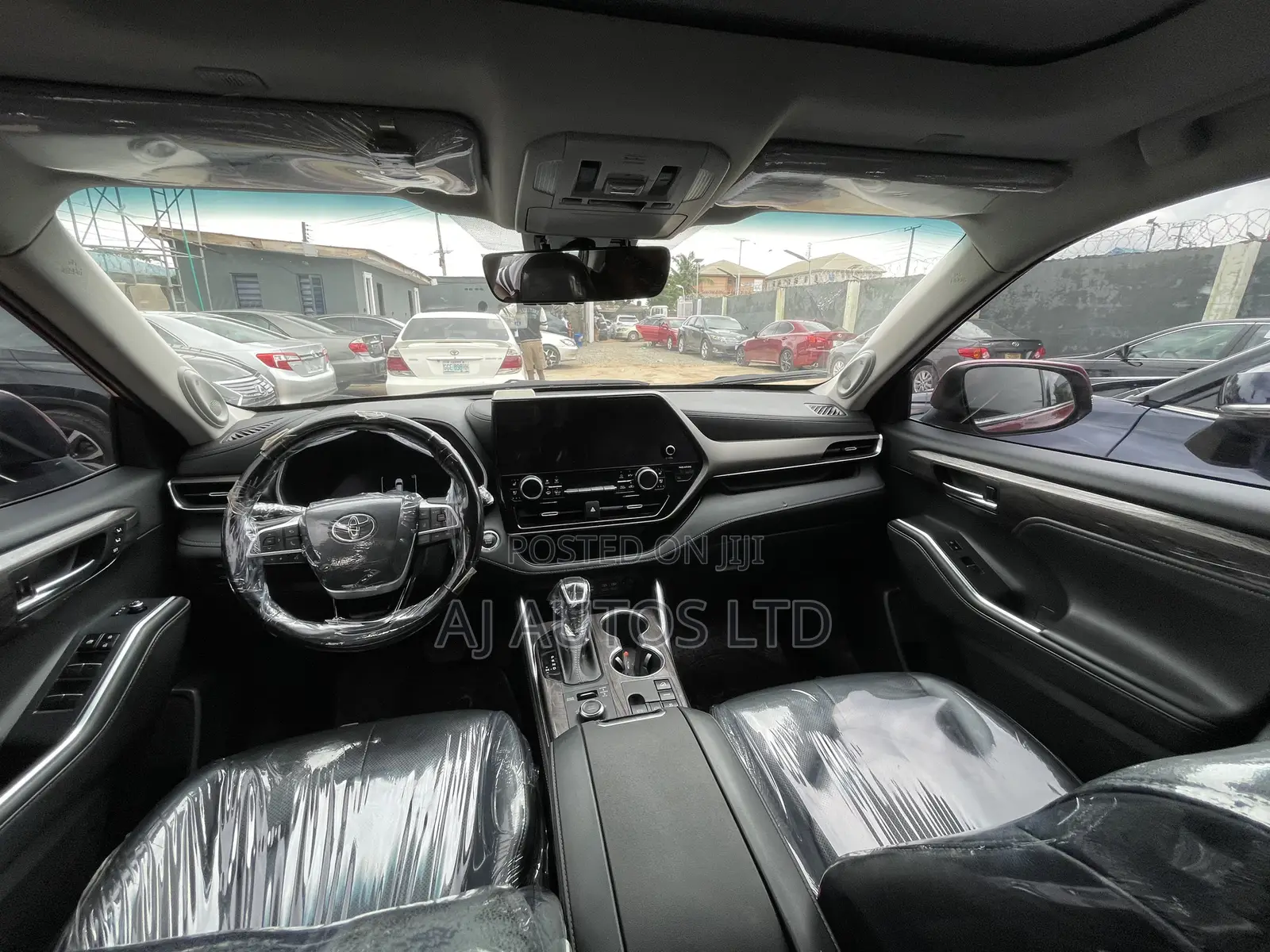 Toyota Highlander Limited AWD 2023 Red