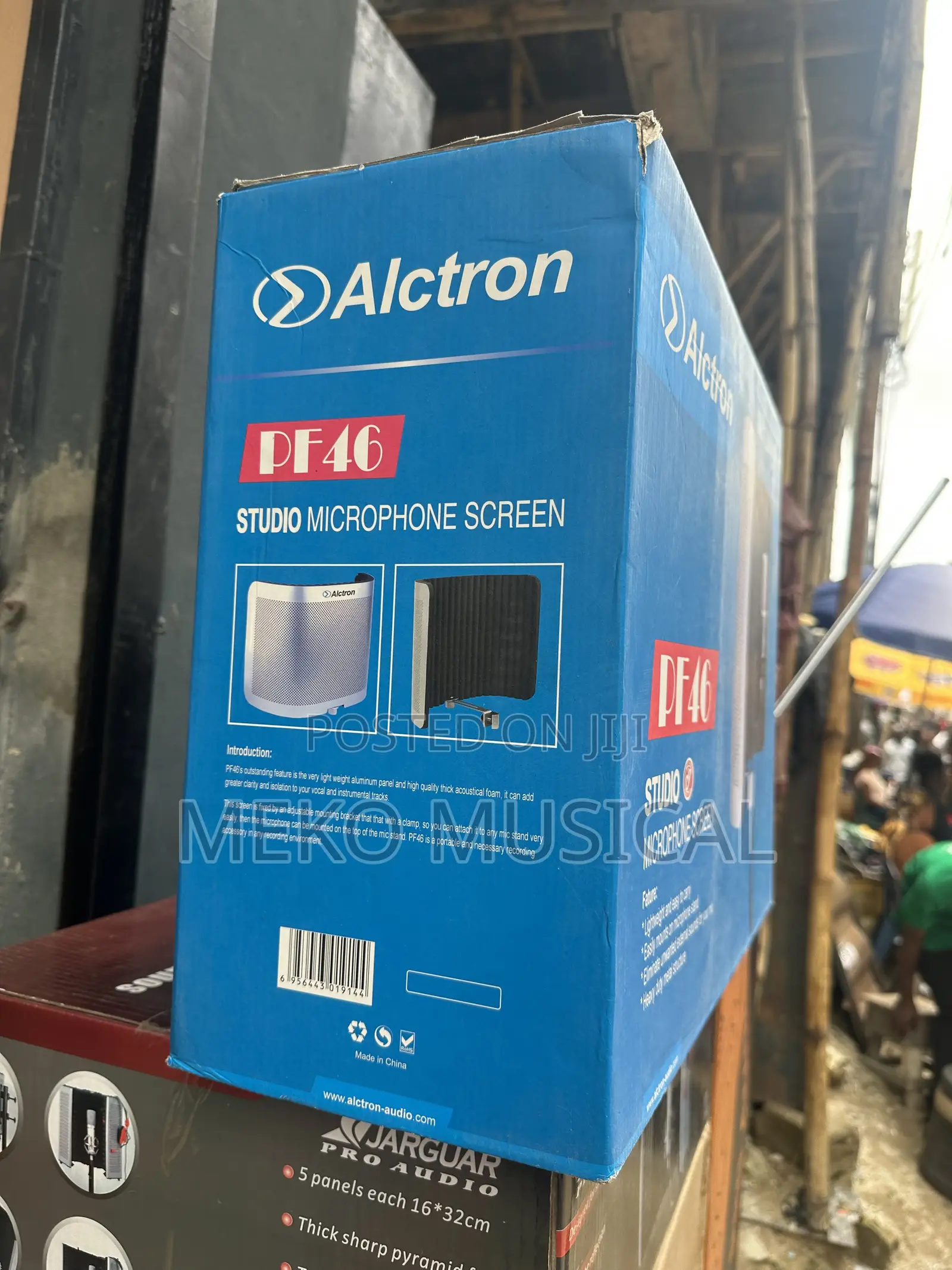 Acoustic Diffuser Screen