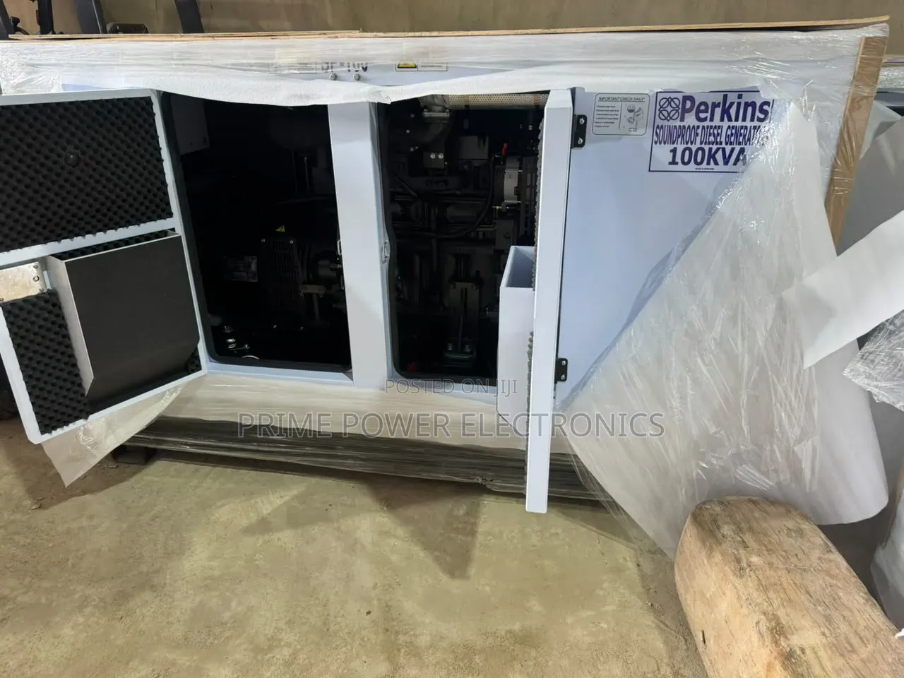 Original 100kVA Perkins Silent Diesel Generator With Pure Copper Alter