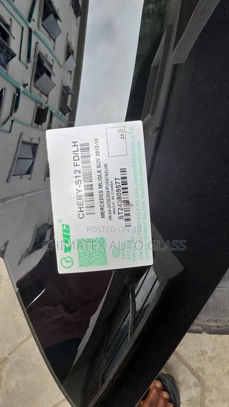 Ml350 2013 Rear Body Vent Glass Available at Chimatex