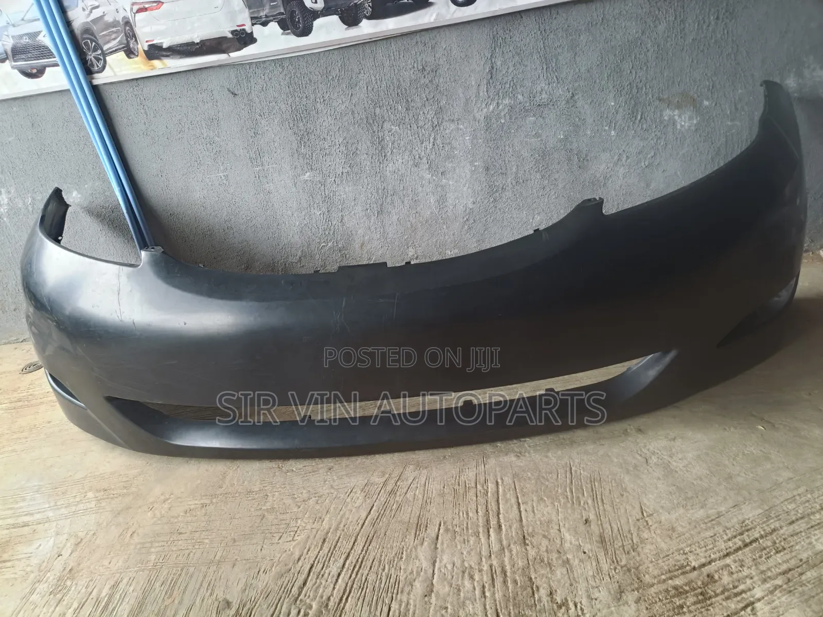 Front Bumper Toyota Sienna 2006
