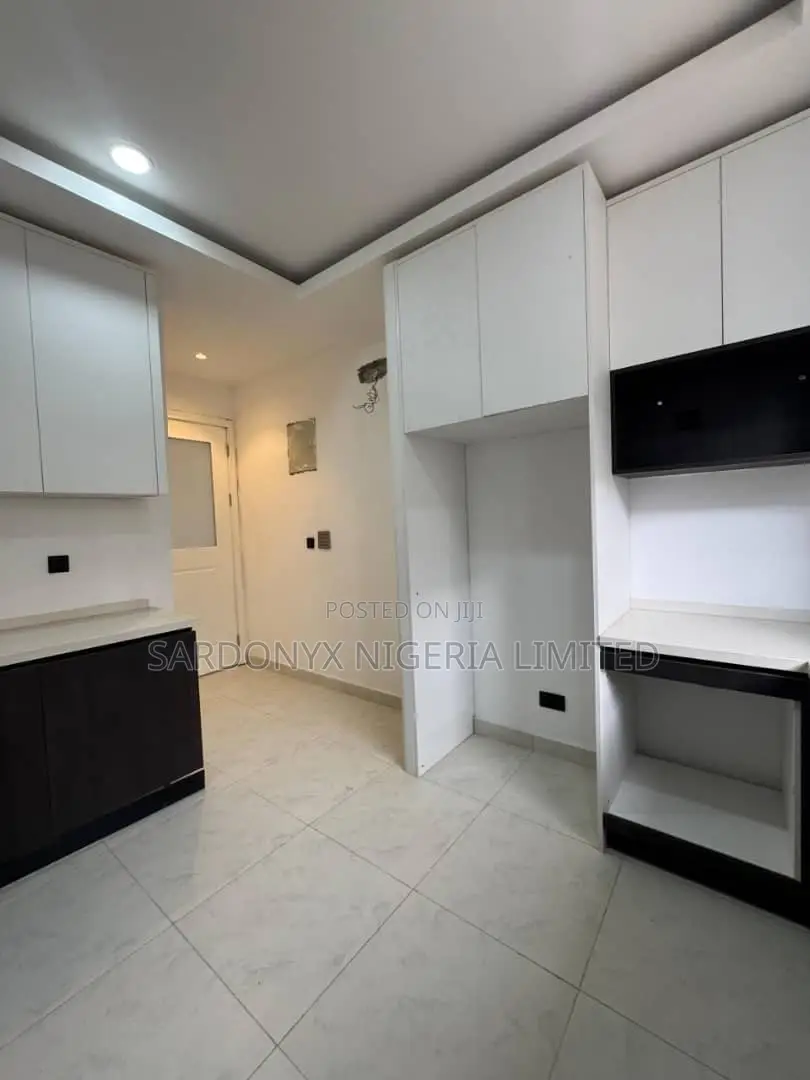 4bdrm Duplex in Lekki Phase 1 for sale