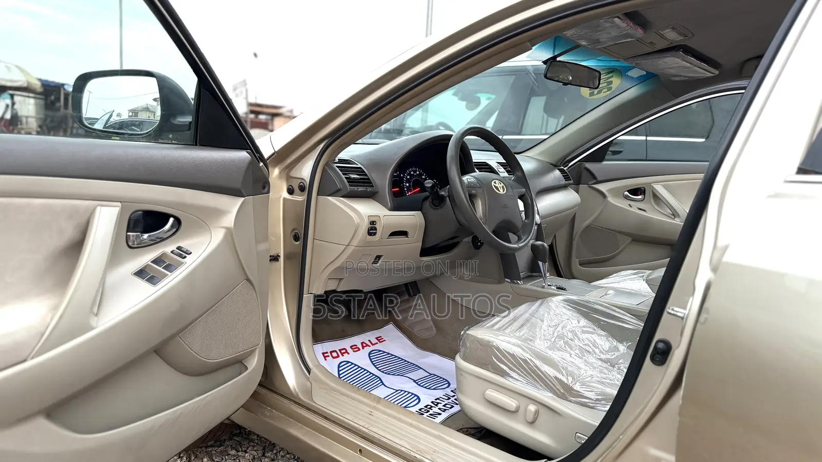 Toyota Camry 2011 Gold