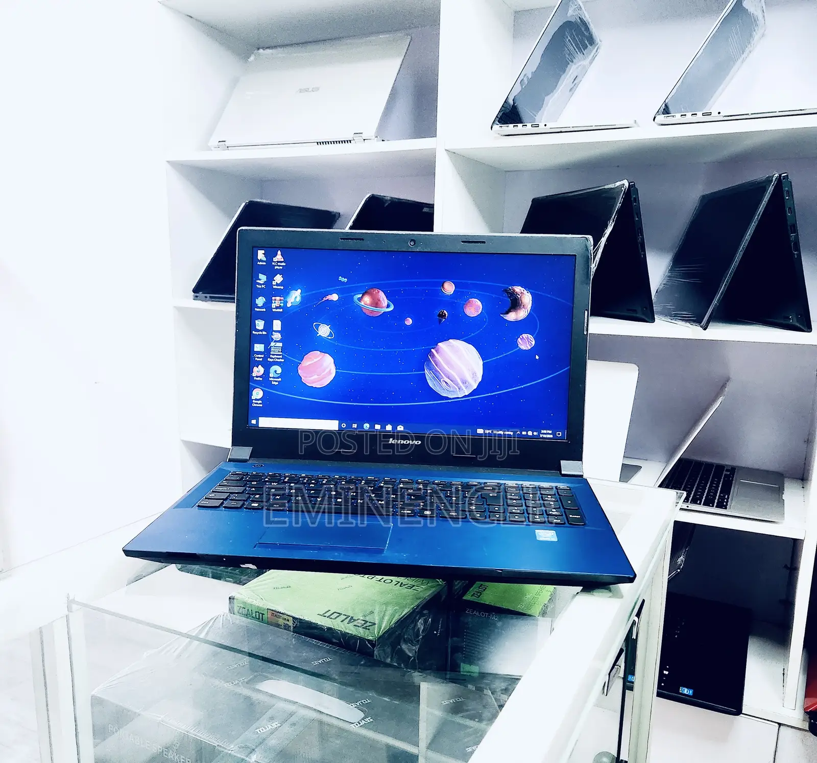 Laptop Lenovo IdeaPad 300 8GB Intel Core i3 HDD 1T