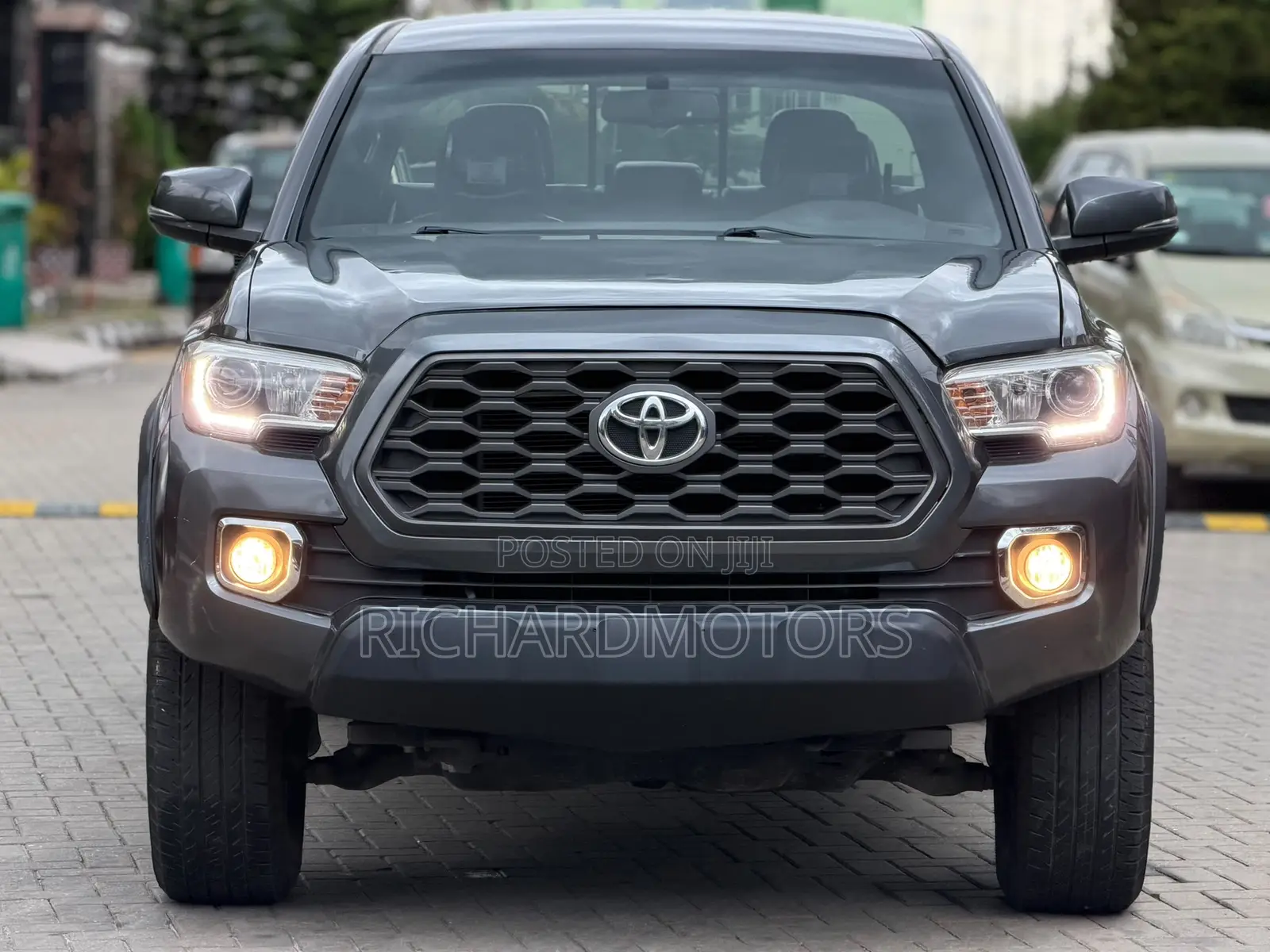 Toyota Tacoma TRD Off Road 2017 Gray