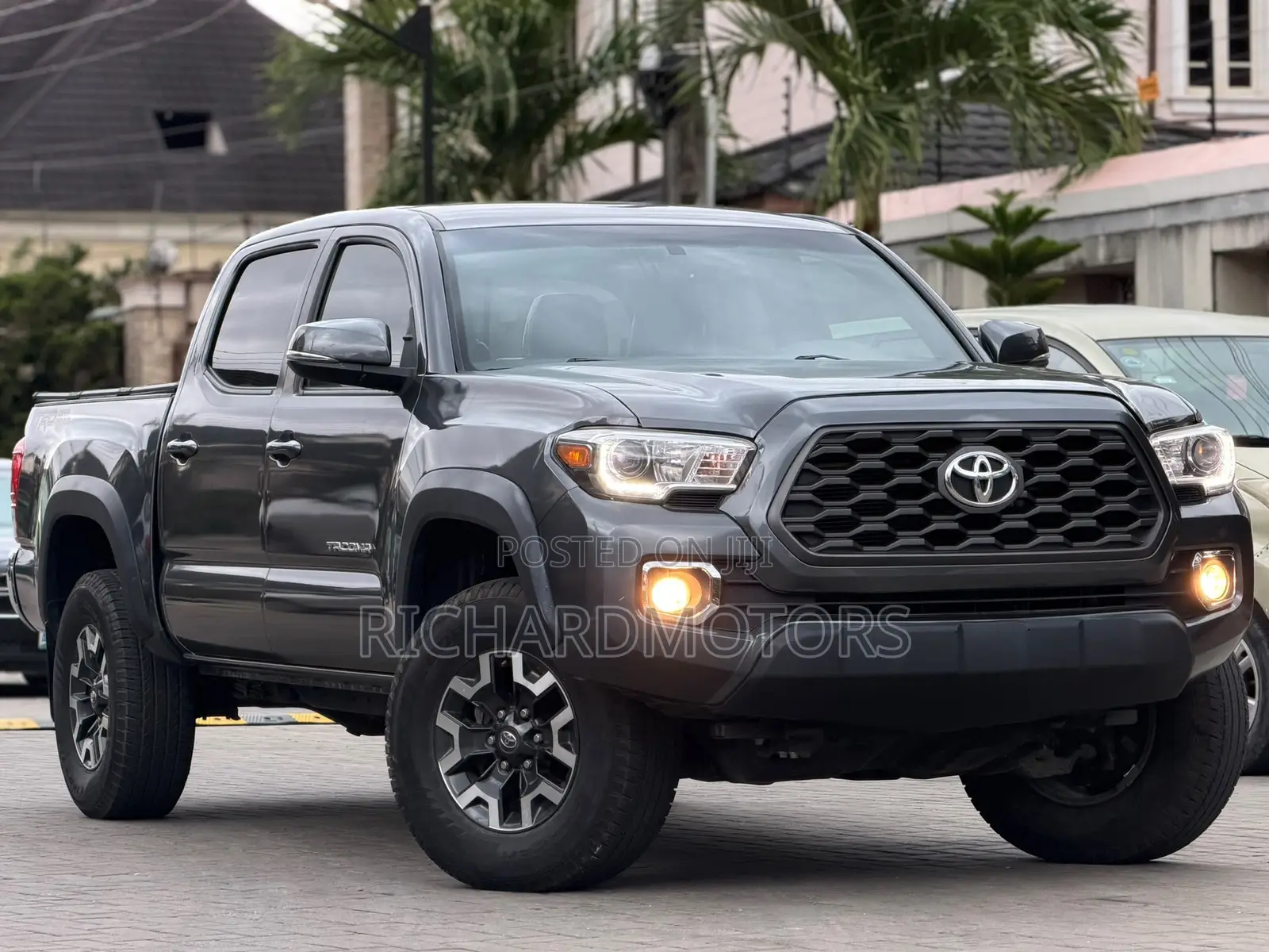 Toyota Tacoma TRD Off Road 2017 Gray
