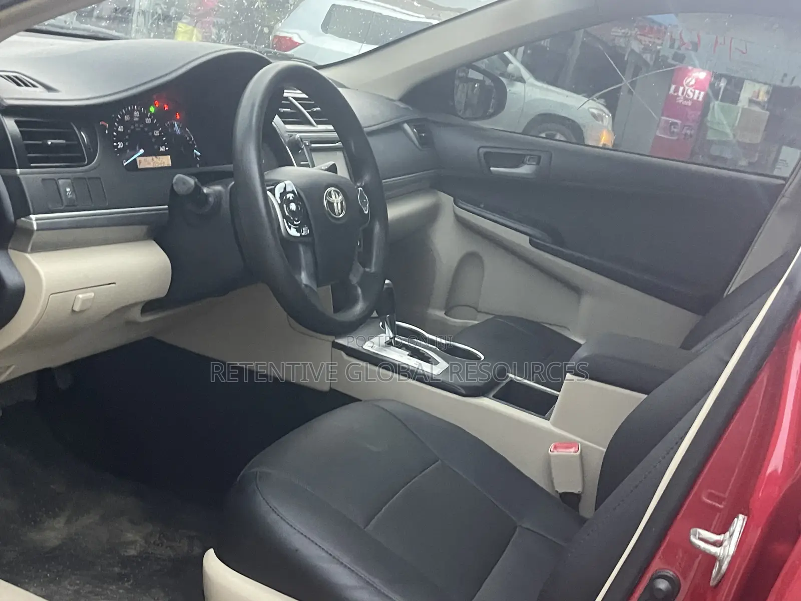 Toyota Camry LE 4dr Sedan (2.5L 4cyl 6A) 2014 Red