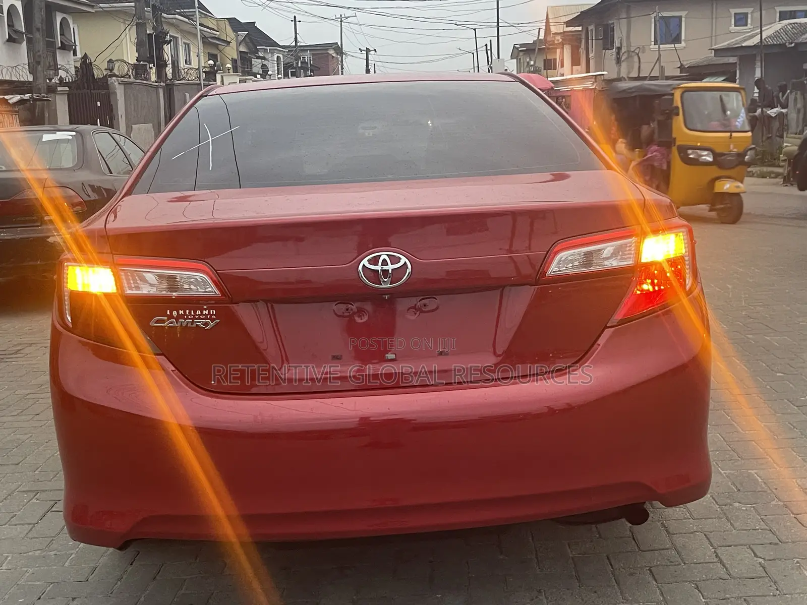 Toyota Camry LE 4dr Sedan (2.5L 4cyl 6A) 2014 Red