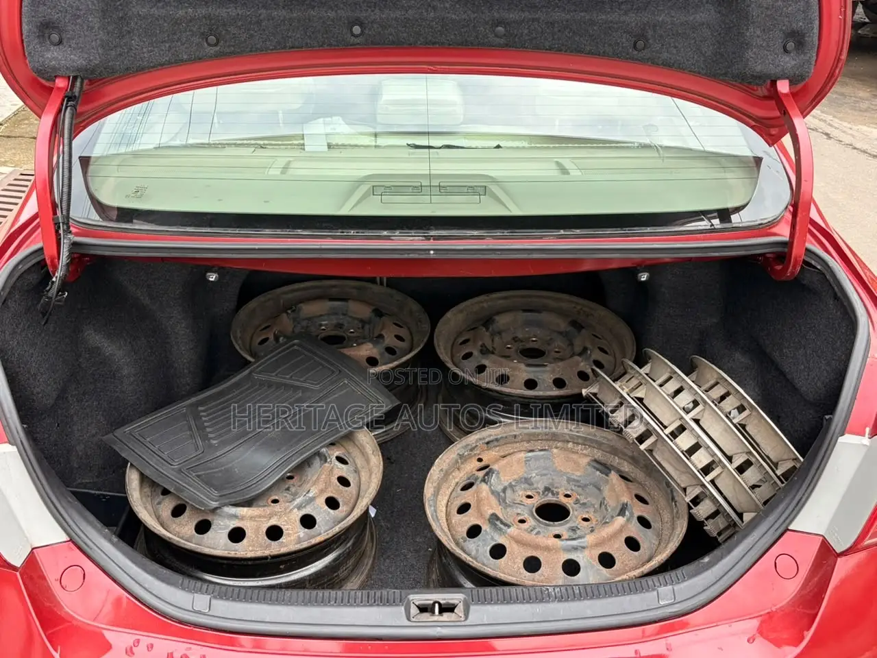 Toyota Camry LE 4dr Sedan (2.4L 4cyl 5A) 2007 Red