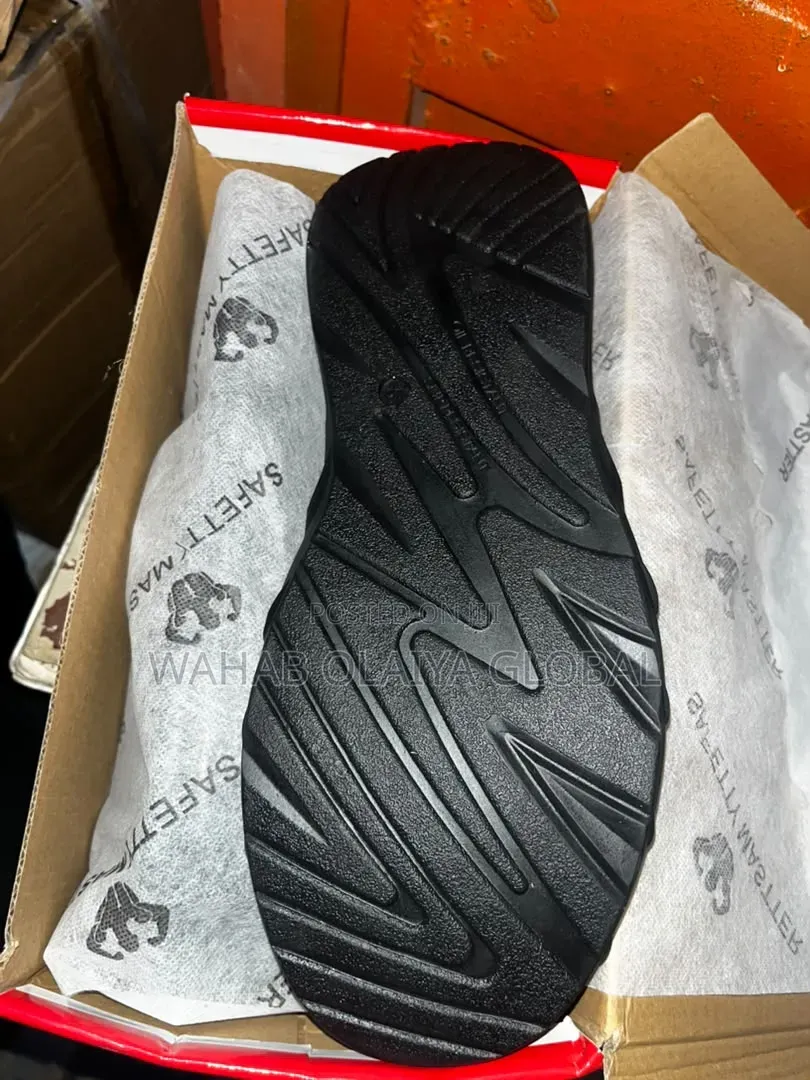 Safety Mastter Steel Toe Safety Work Sneakers