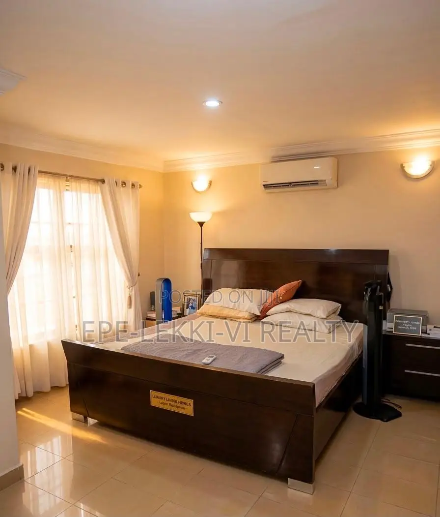 4bdrm Townhouse/Terrace in Victoria Island for sale