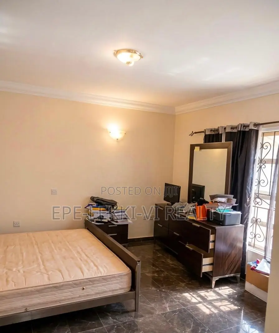 4bdrm Townhouse/Terrace in Victoria Island for sale