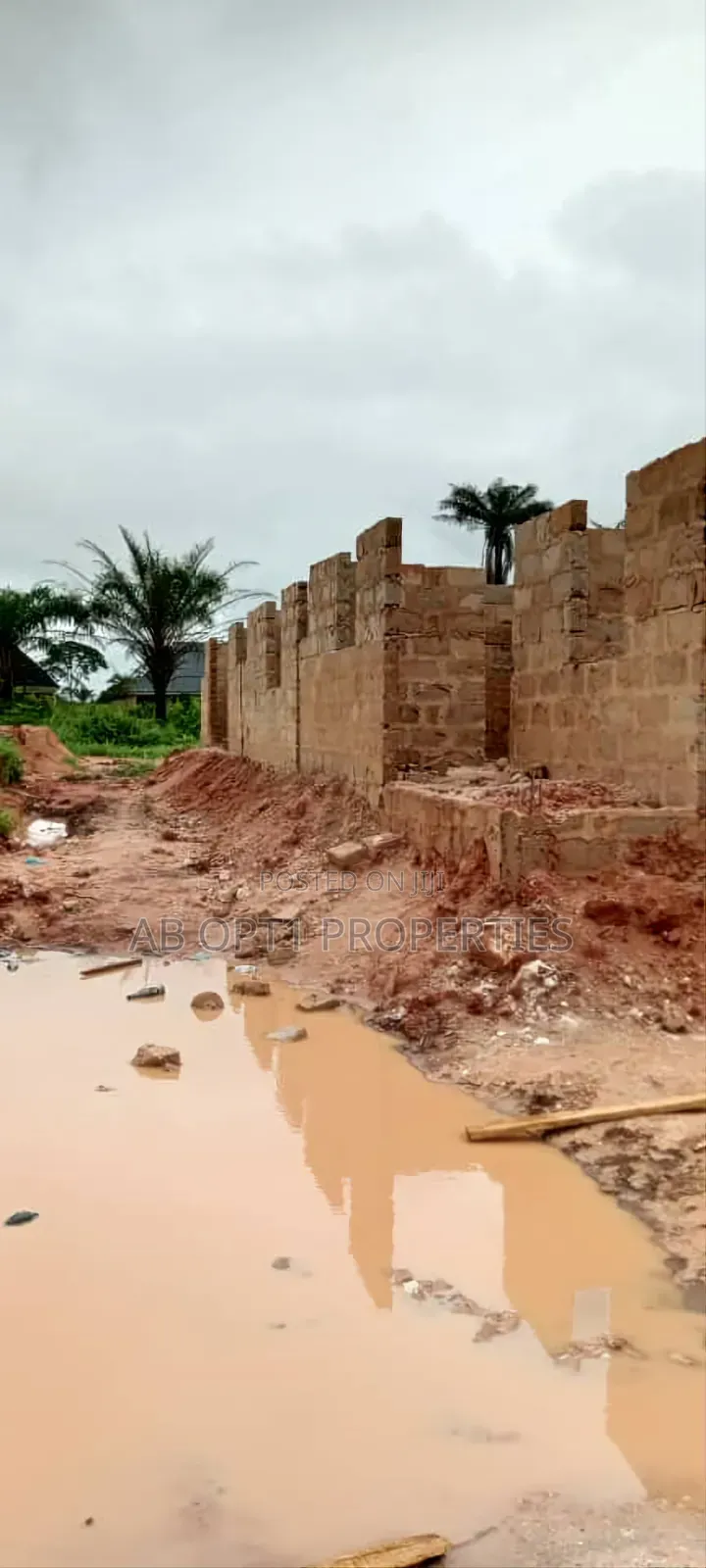Uncompleted 3bedroom at Upper Sakponba Road for Sale