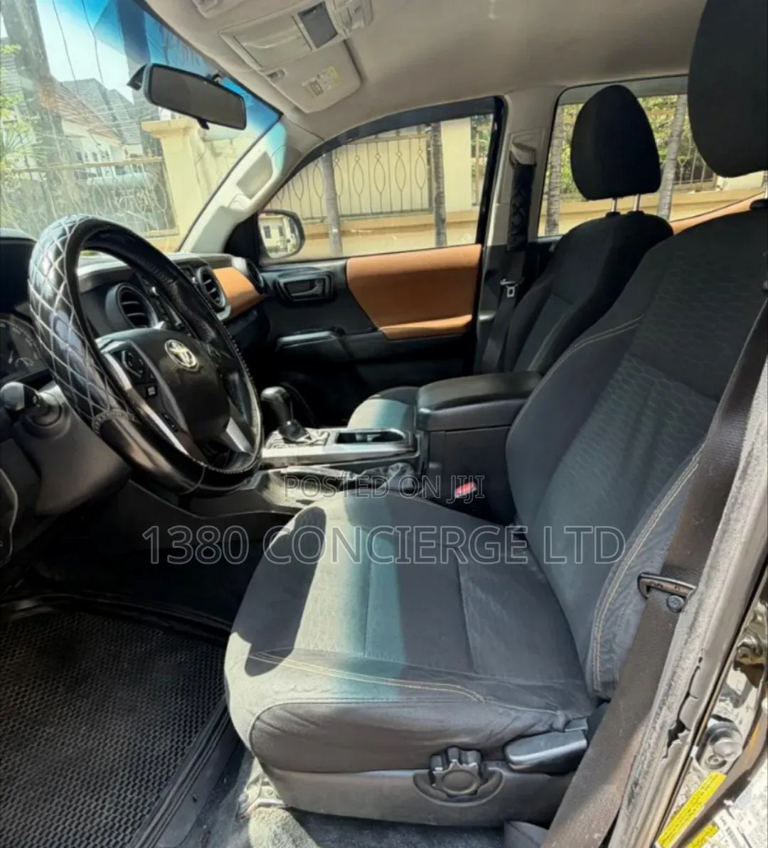 Toyota Tacoma 4dr Double Cab 2016 Black