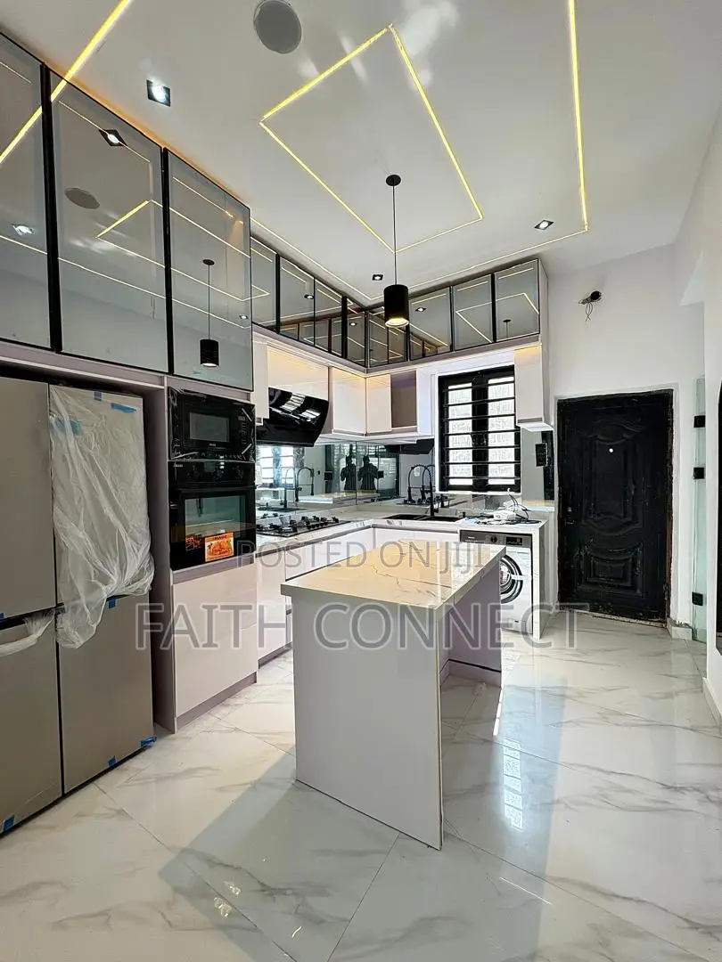 4bdrm Duplex in Ajah for sale