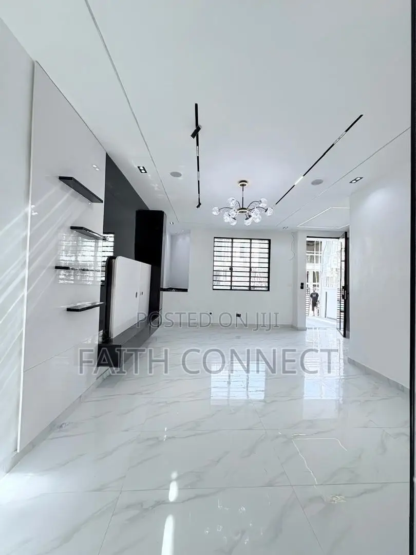 4bdrm Duplex in Ajah for sale