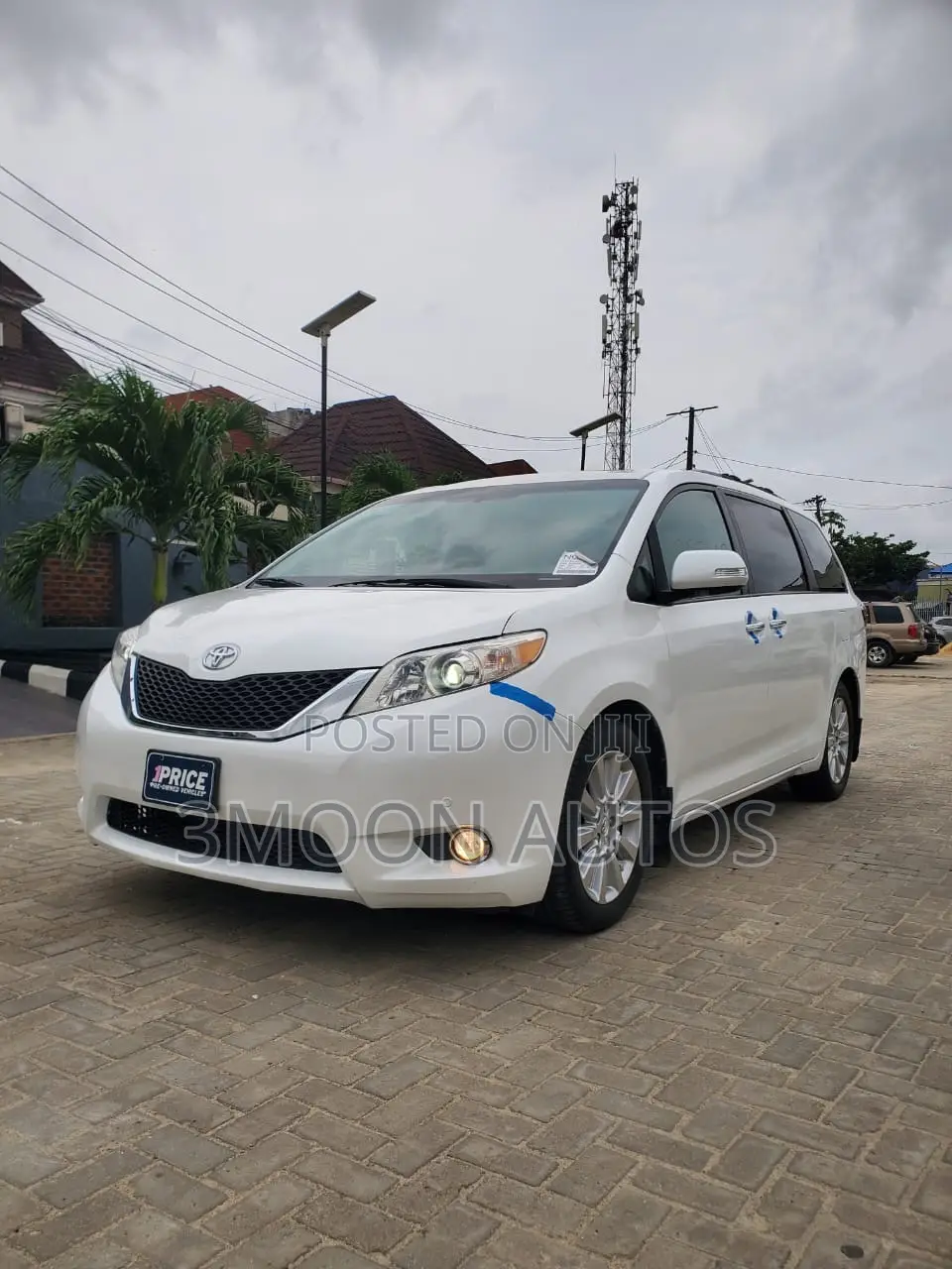Toyota Sienna Limited FWD 7-Passenger 2013 White