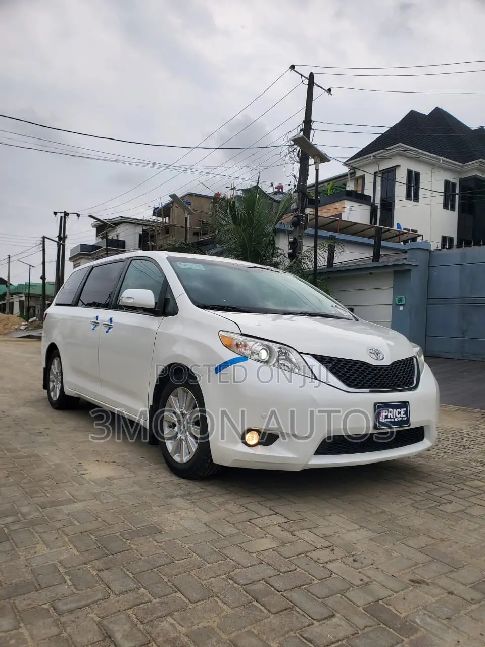 Toyota Sienna Limited FWD 7-Passenger 2013 White