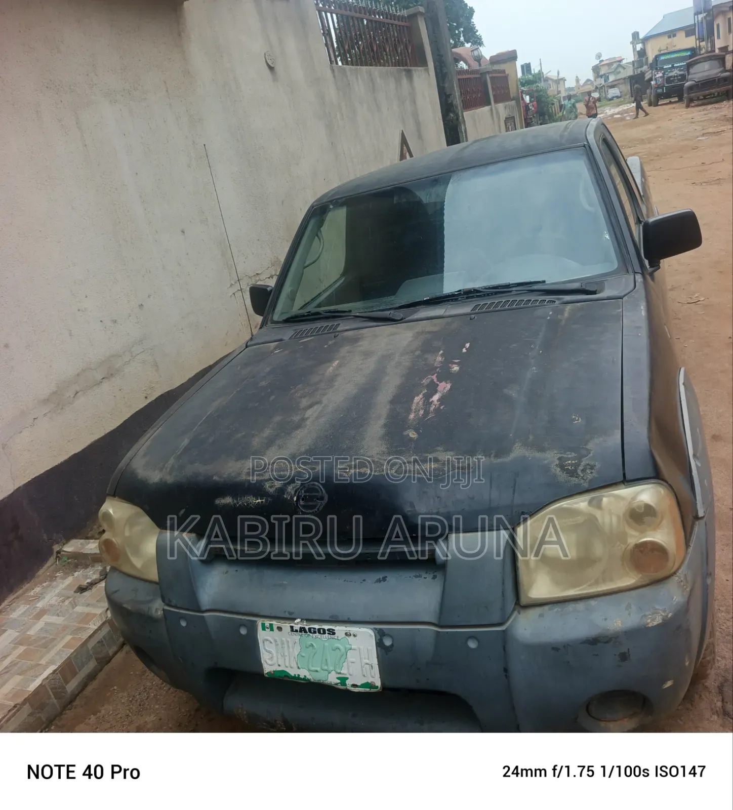 Nissan Frontier 2002 Black