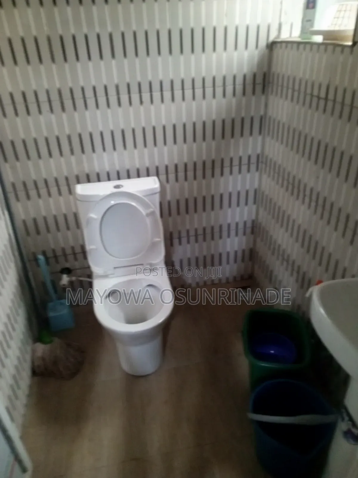 1bdrm Room & Parlour in Ologuneru for rent