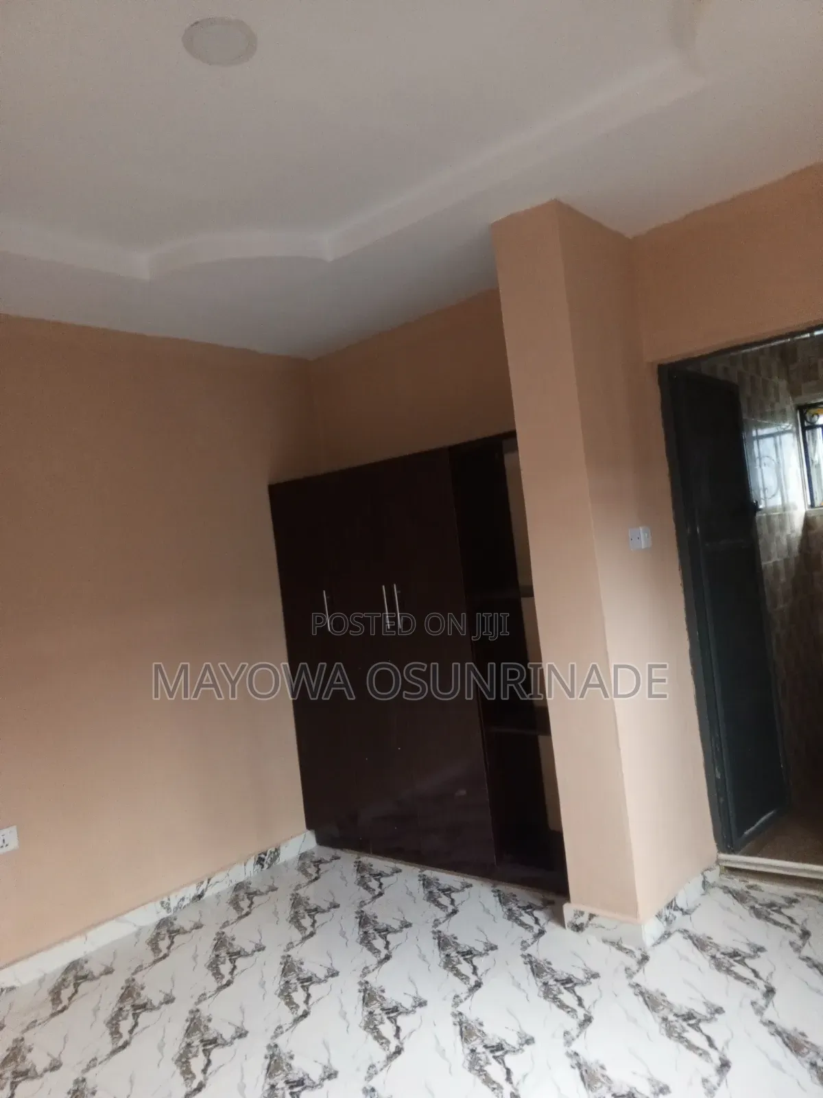 3bdrm Apartment in Ologuneru for rent