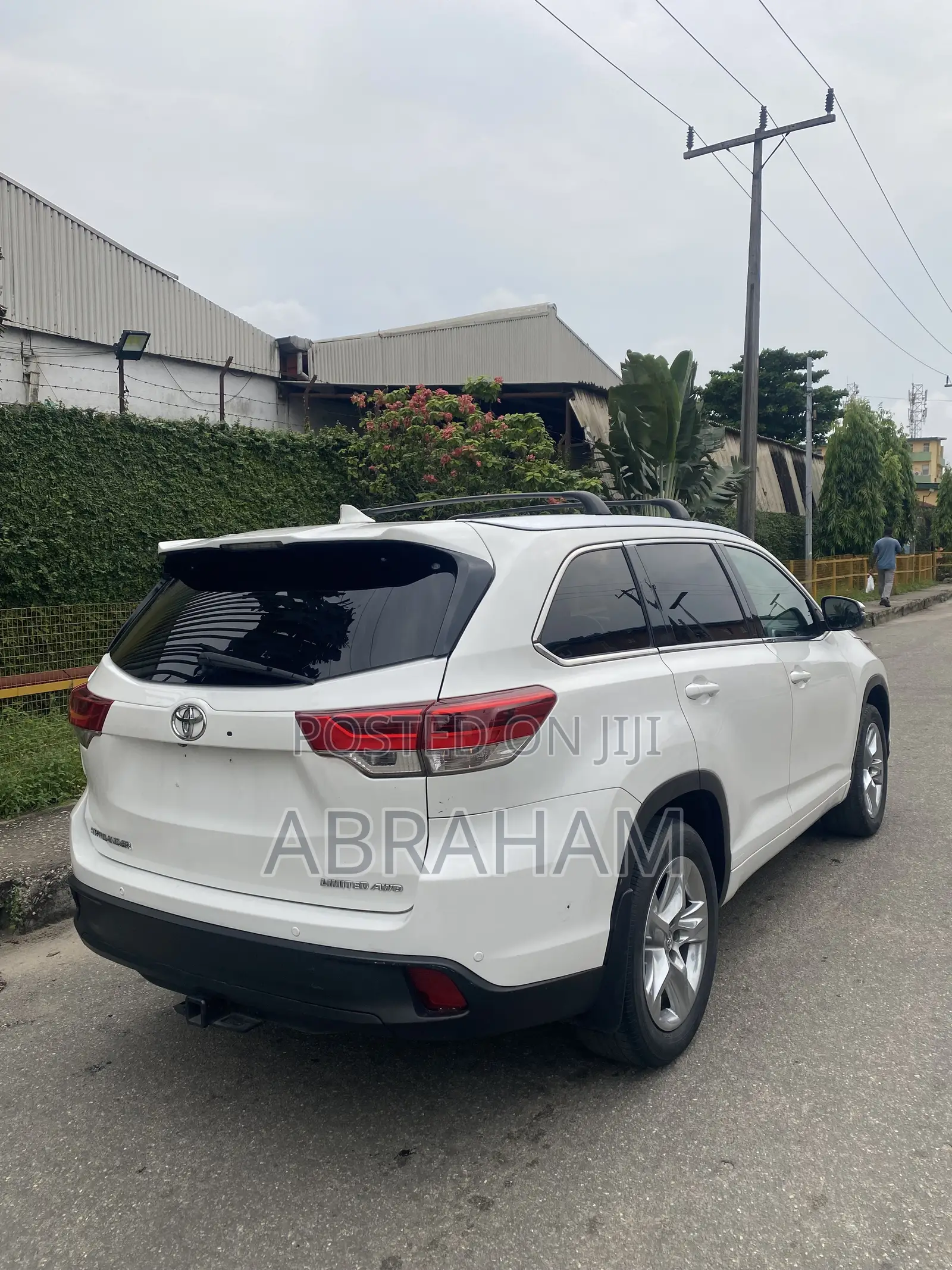 Toyota Highlander Limited 4dr SUV (3.5L 6cyl 6A) 2015 White