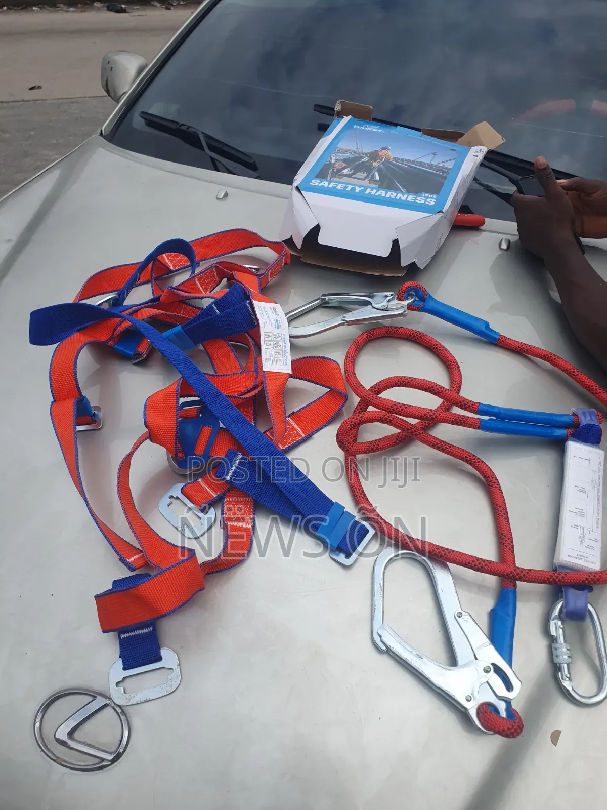 Full-Body Safety Harnesses Vult