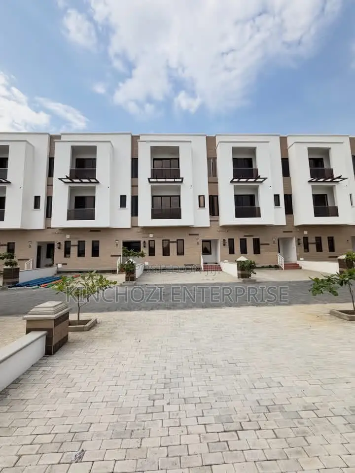 4bdrm Duplex in Jahi for rent