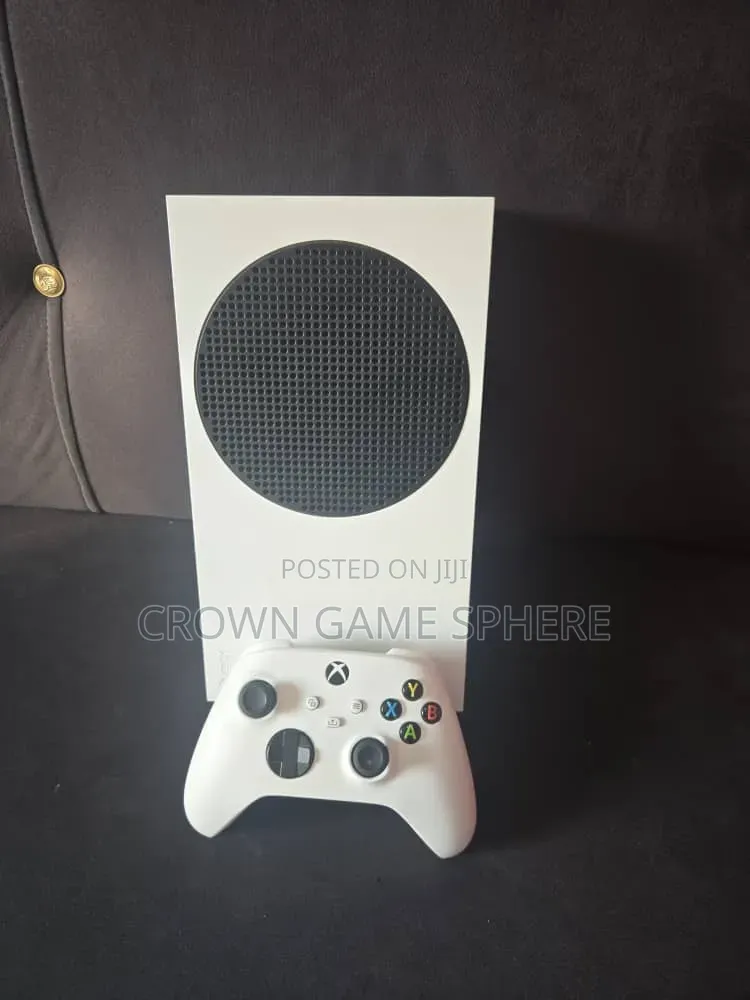 Clean Xbox Series S 512GB Available With 1 Pad