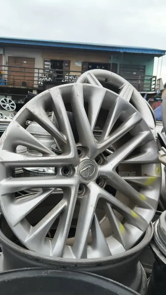 18inches for Lexus Es 350 2025/16 Model Factory Filted Available