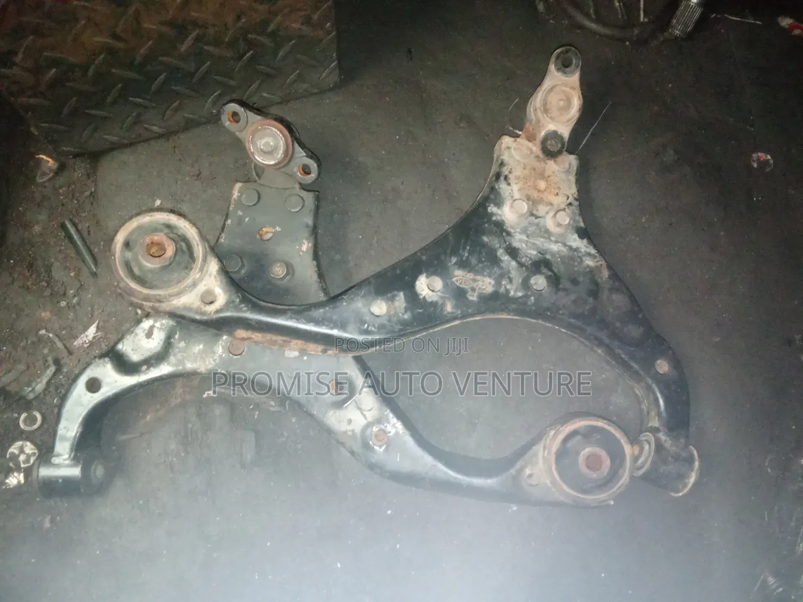 Front Lower Arm Hyundai Tucson, Kia Sportage, 200, 2009