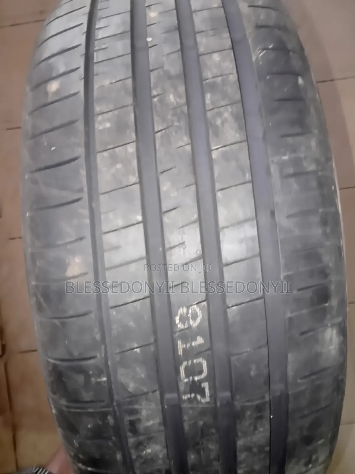 Pilleri Tyre 285/40r23
