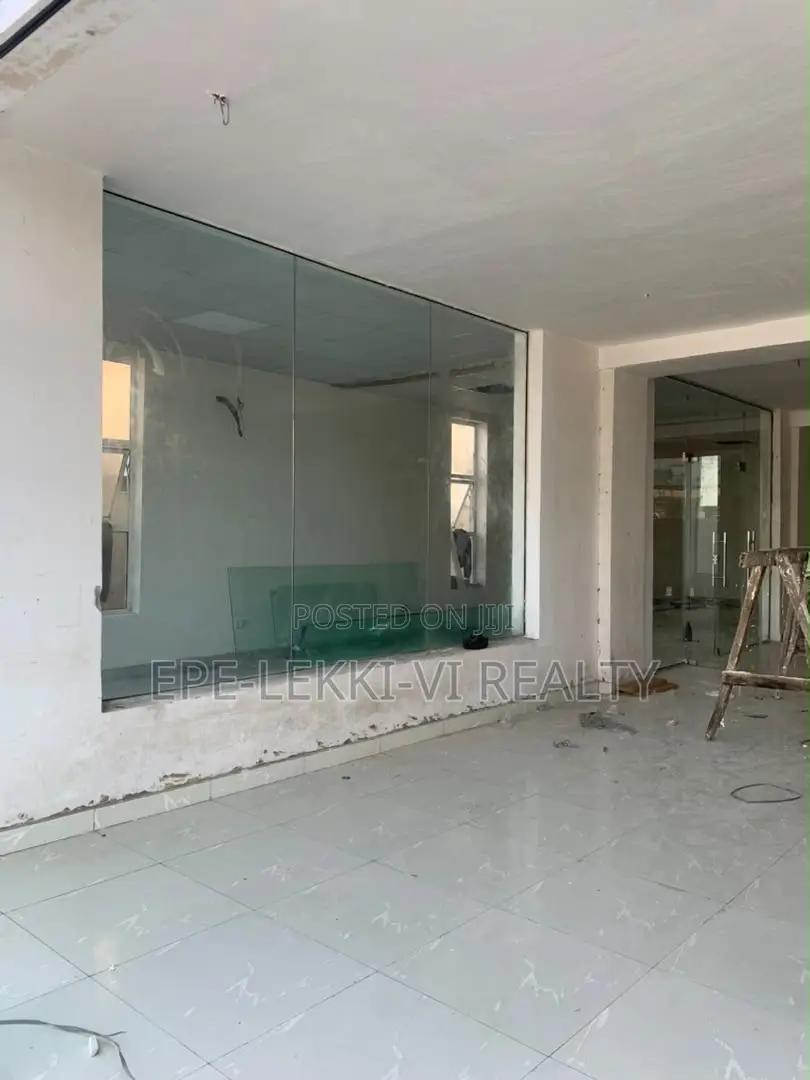 Newly Built 4-Storey Commercial Building in Lekki Phase 1