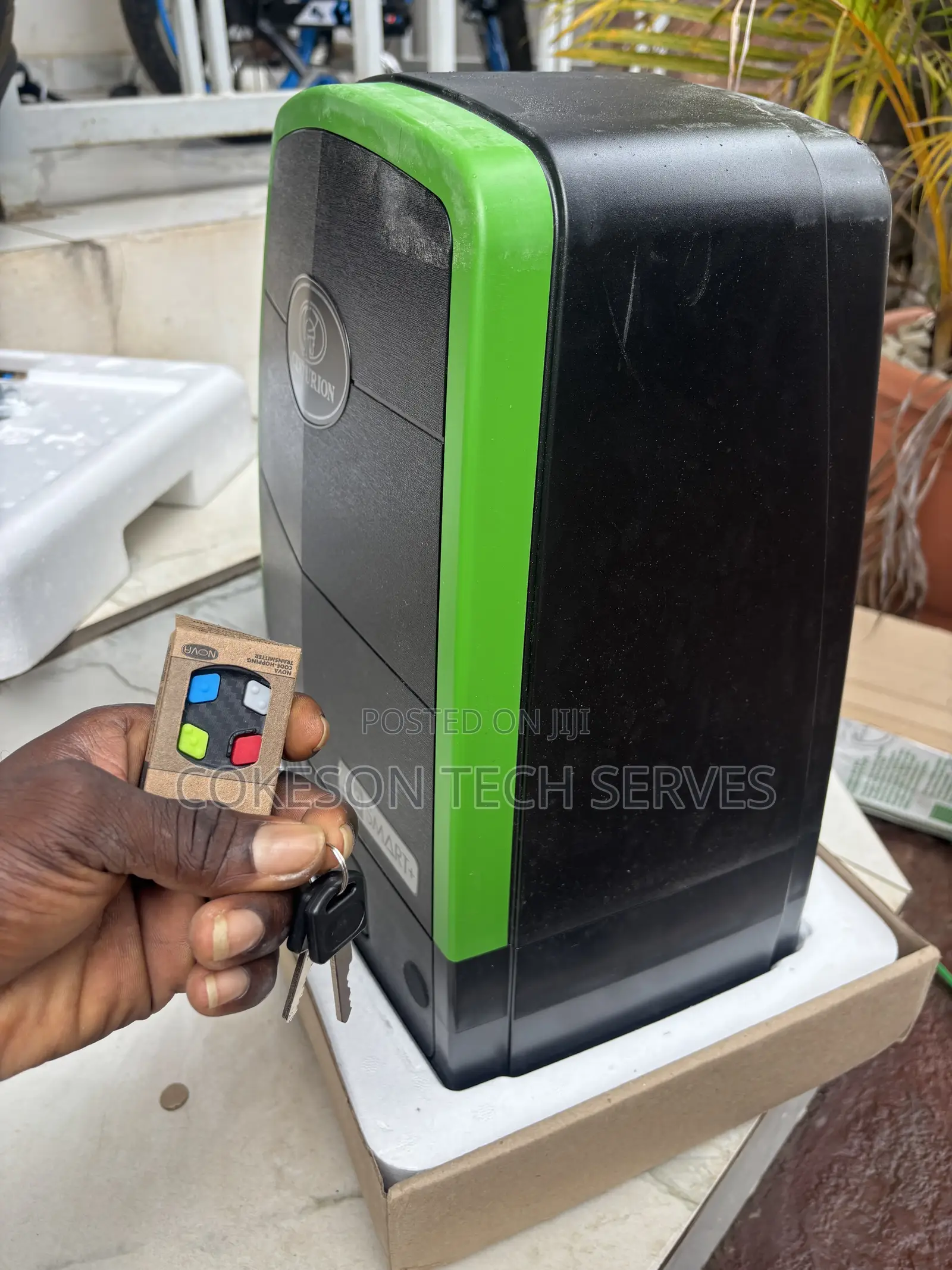 Complete Solar Kit Automatic Remote Control Sliding Gate Installation