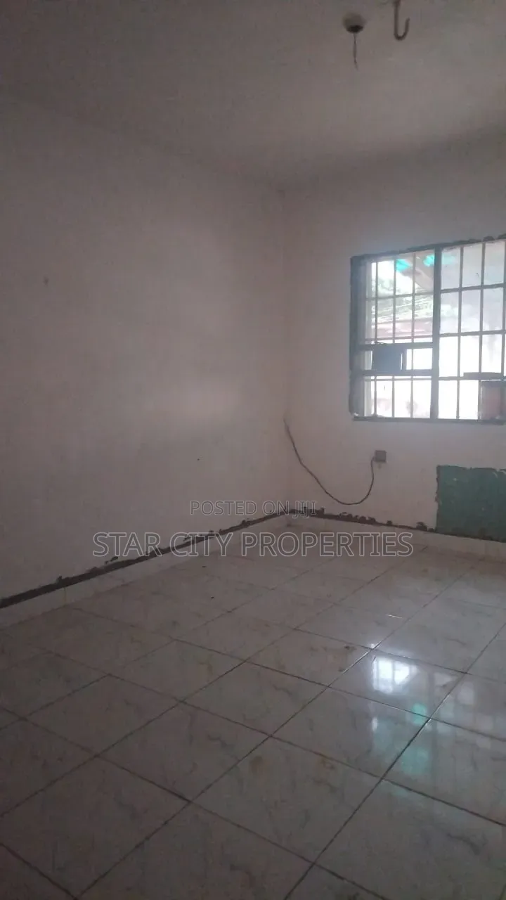 3bdrm Apartment in Okupe Estate, Mende for rent