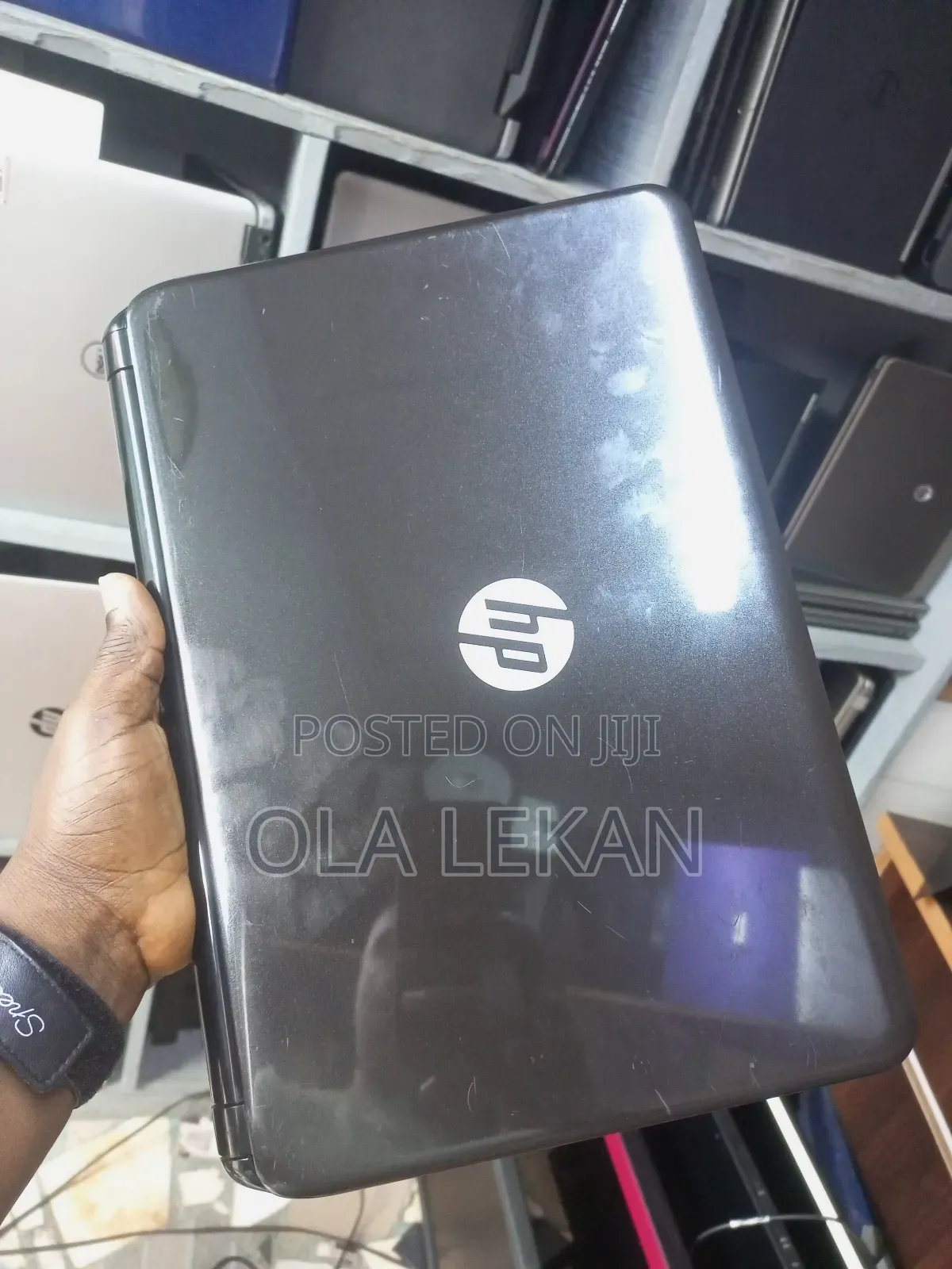 Laptop HP 14-dq1025cl 4GB AMD A4 HDD 500GB