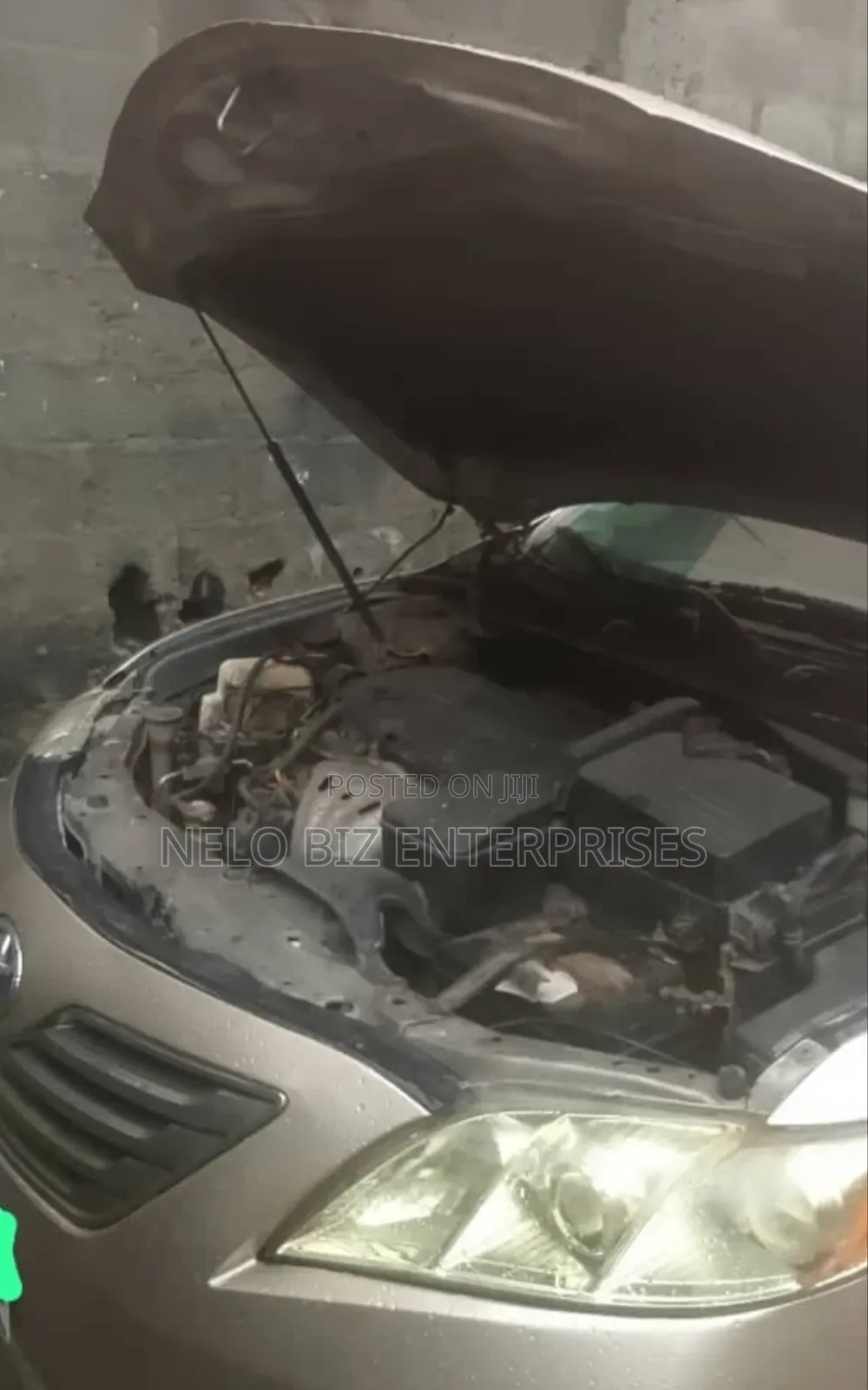 Toyota Camry 2008 Gold